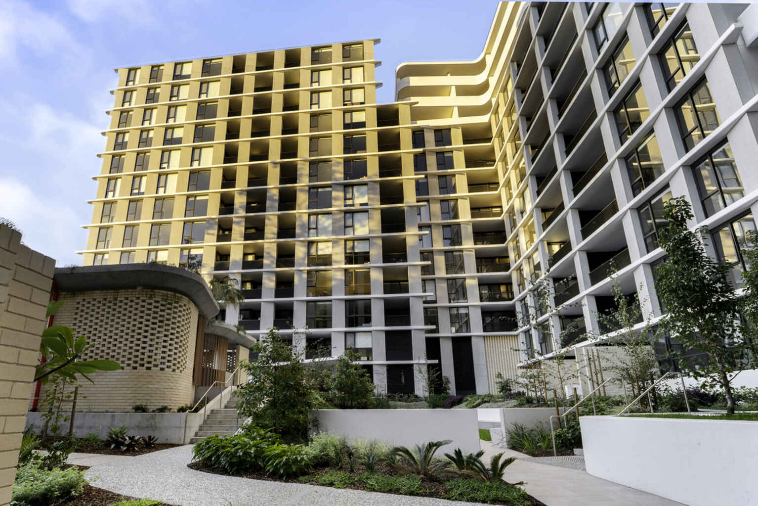 825/23 Spurway Drive Norwest