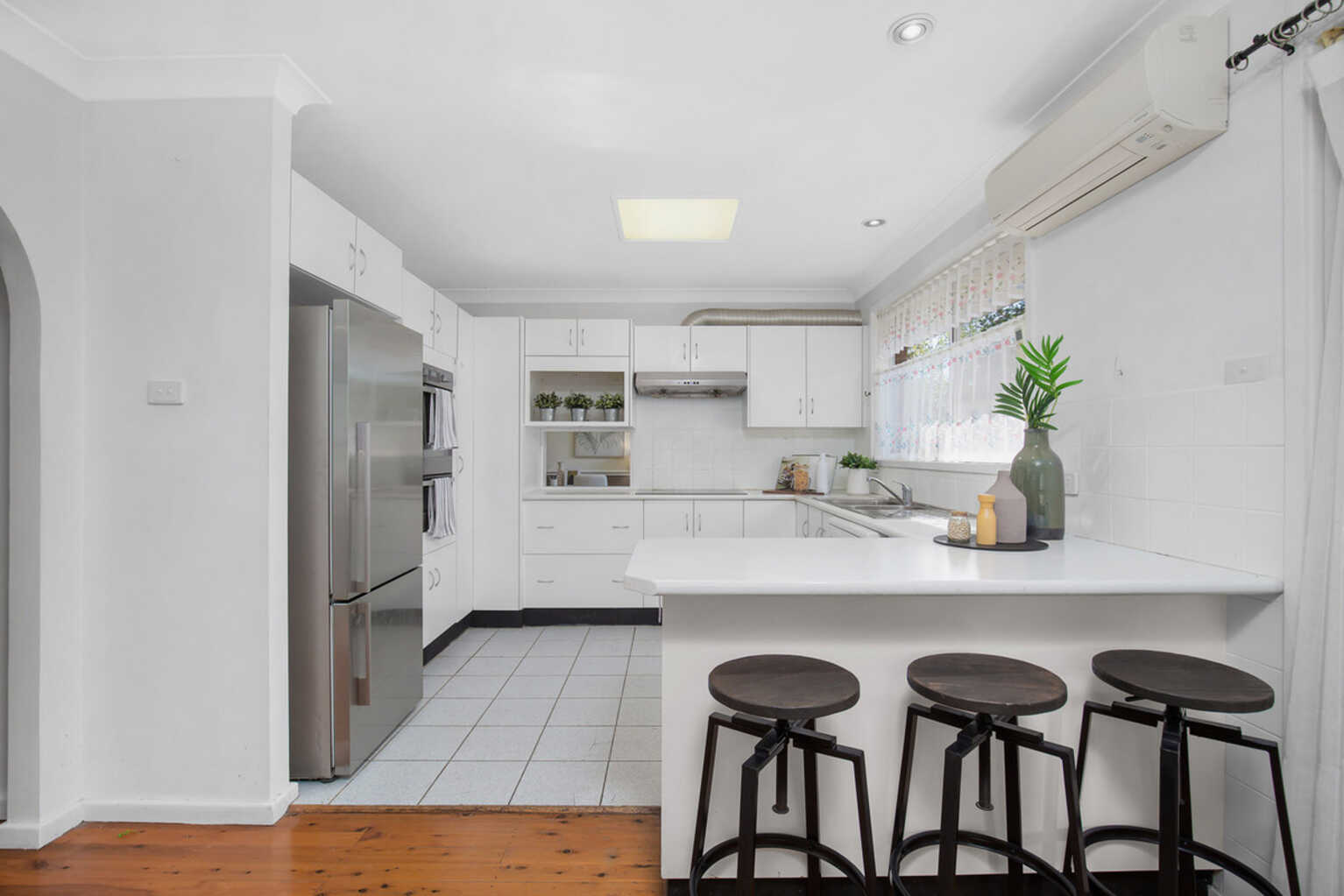 16 Kinarra Avenue Kellyville 16 Kinarra Avenue Kellyville