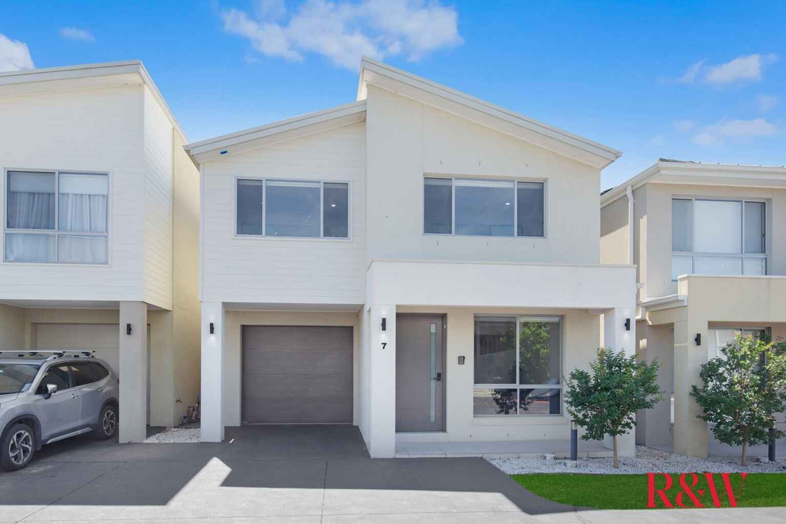 7 Wookey Glade Riverstone