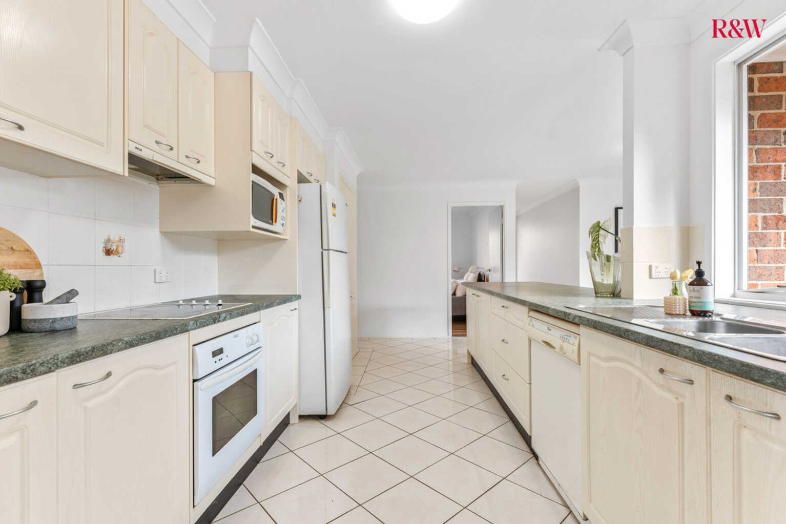 4 Dubbo Street Quakers Hill