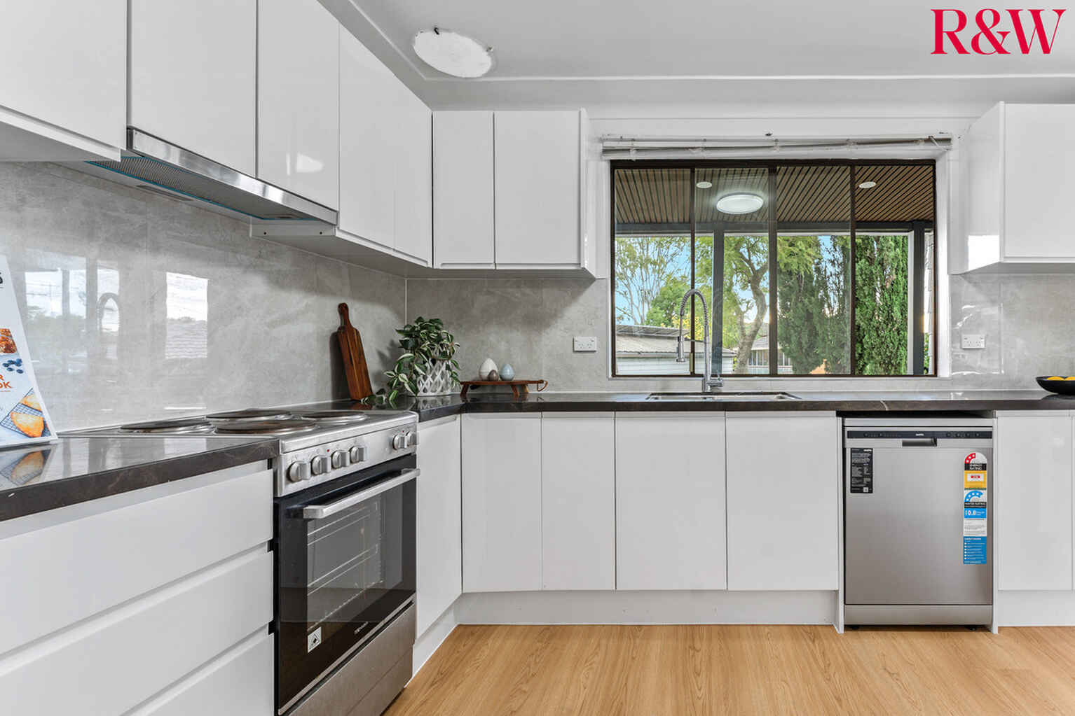 2 Cosimo Street Toongabbie